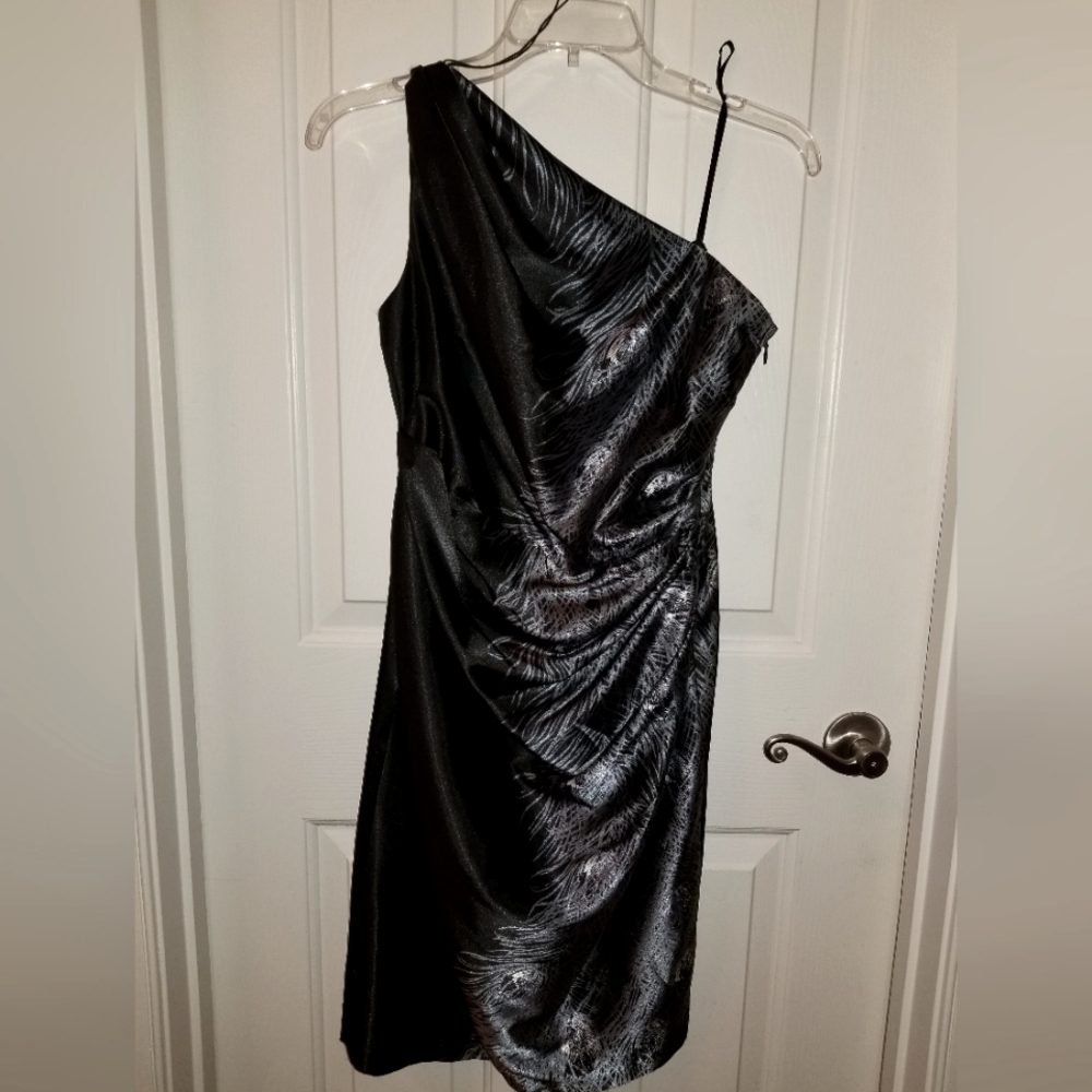 London Times one shoulder dress